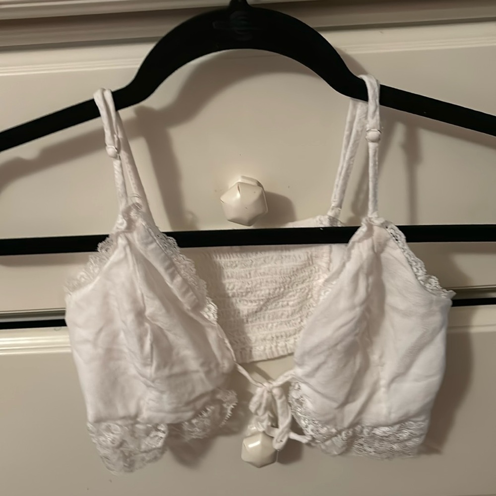 Tie-Front Lace Trim Cami - Picture 4 of 4